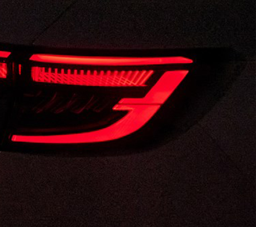 the back lights of the new renault austral