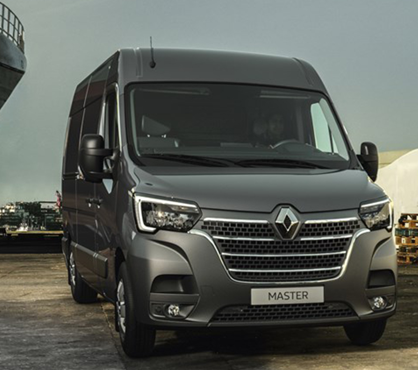 front view of a renault new master